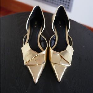 Zara Heeled Pump with Bow in Gold